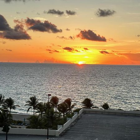 Luxury Stylish Oceanfront 2 Bedroom 2 Bathroom In Hollywood Fl Exterior photo